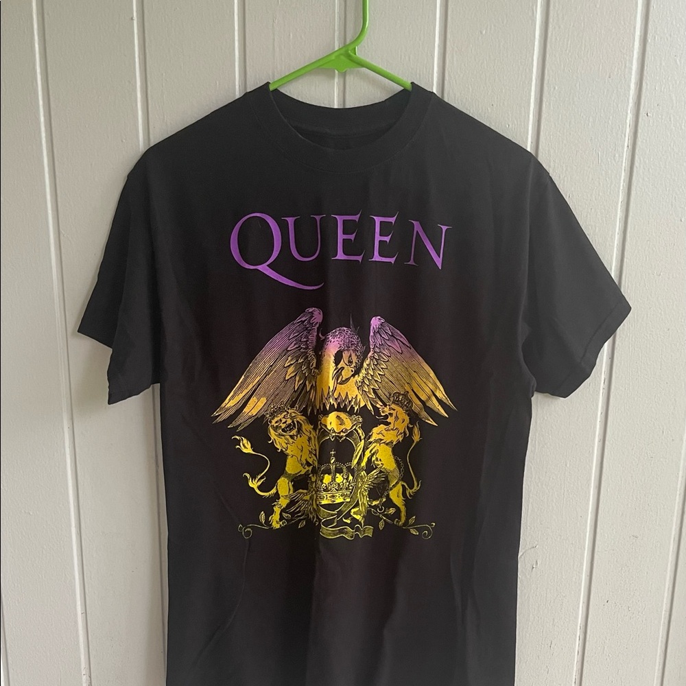 Official Queen Multi Gradient Crest Logo Short Sleeve Black Band Graphic Tee